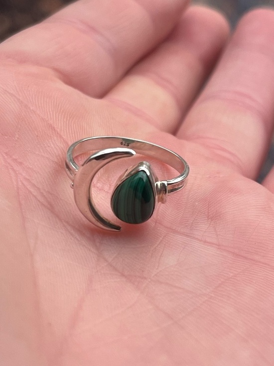 Jewelry - Malachite Sterling Silver Ring
